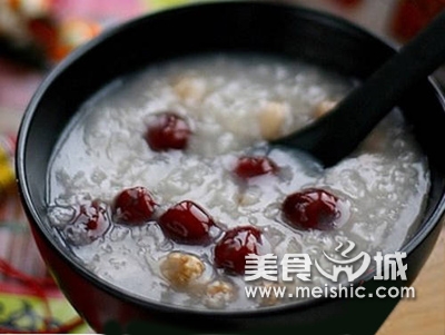 薏苡仁桃仁粥