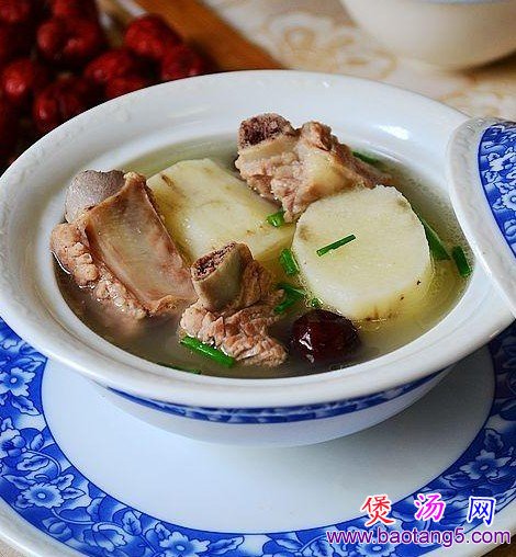 山药红枣煲排骨的做法