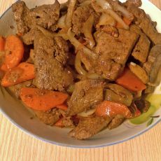 洋葱胡萝卜炒猪肝的做法