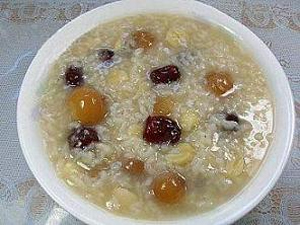桂圆莲子粥的做法