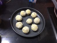 花生蔓越莓芋艿球的11步制作方法
