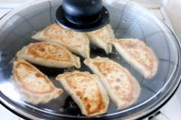 如何制作猪肉白菜盒子