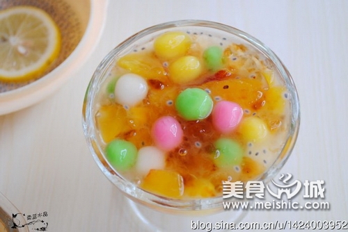桃胶圆子羹