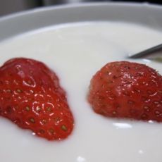 自制草莓捞的做法