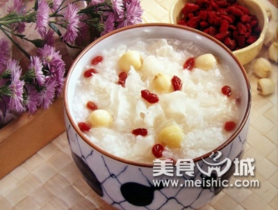 凌霄花阿胶粥
