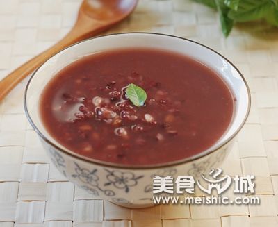 燕麦黑米粥