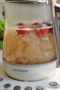 银耳马蹄山楂汤的制作教程