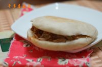 肉夹馍的做法：腊汁肉夹馍的24步制作方法