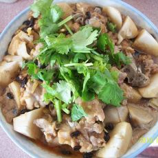 豆豉芋头蒸排骨的做法 豆豉芋头蒸排骨的做法