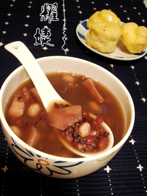 花生紫米红豆粥