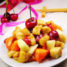 橙汁杂果鸡丁的做法