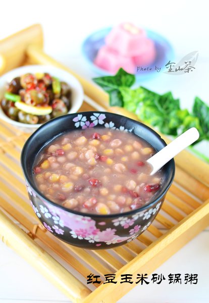 红豆玉米砂锅粥