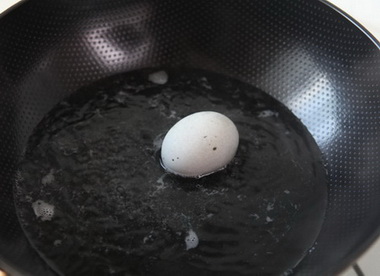 皮蛋瘦肉粥做法步骤1