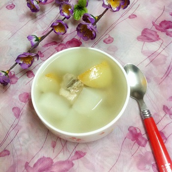 白萝卜雪梨汤