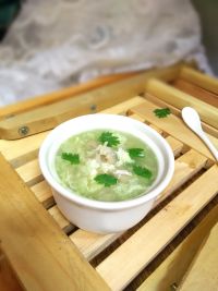 苦瓜肉燕汤怎么做？苦瓜肉燕汤的10步做法