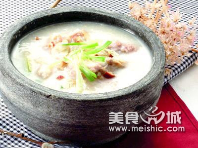 葱白红枣鸡肉粥的做法