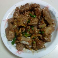 冬菇焖排骨的做法 冬菇焖排骨的做法