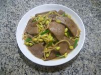 猪肝炒黄豆芽的做法