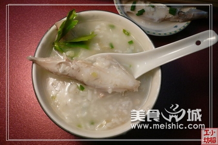 剥皮鱼砂锅粥