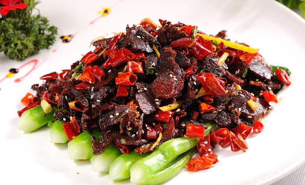 怎样做麻辣牛肉干，如何自制麻辣牛肉干好吃