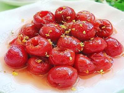 桂花炒红果的做法