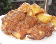 电饭煲美食 排骨焖土豆的做法