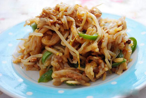 具有河南特色的主食：炒饼丝的做法