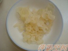 小米银耳莲子红枣糯米粥步骤6