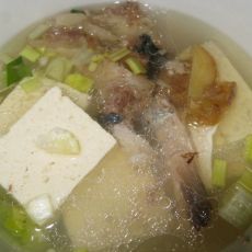 鲫鱼牛腩汤的做法