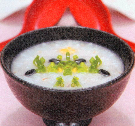 山药薏米黑豆粥