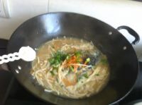 金针菇鲫鱼汤的做法