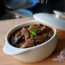 排骨炖蘑菇的做法 排骨炖蘑菇的做法