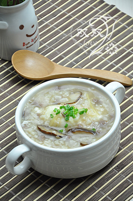 菇生滚牛肉窝蛋粥
