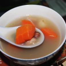 花生眉豆煲鲫鱼的做法 花生眉豆煲鲫鱼的做法