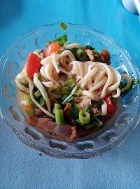 腌肉烩面的6步做法