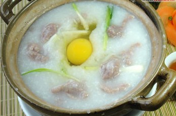 咸蛋蚝豉粥的做法