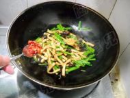 剁椒韭菜白豆干的做法