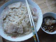 酸菜汆白肉的做法