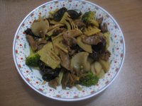 春笋杏鲍菇炒肉的做法