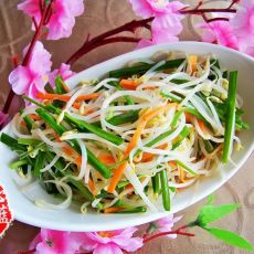 韭菜炒银芽的做法 韭菜炒银芽的做法