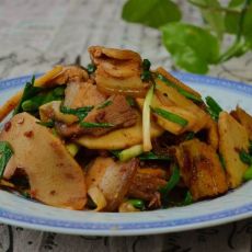 春笋回锅肉的做法 春笋回锅肉的做法