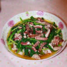 鱿鱼须炒韭菜的做法 鱿鱼须炒韭菜的做法