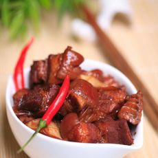 春笋红烧肉的做法 春笋红烧肉的做法