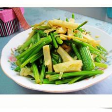 春笋芹菜的做法