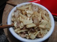 春笋炒五花肉的做法
