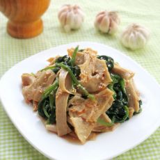 菠菜面筋的做法 菠菜面筋的做法