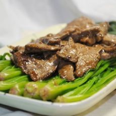 猪肝盖菠菜的做法