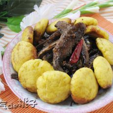 饿了就想吃 炖鱼贴饼子的做法 饿了就想吃 炖鱼贴饼子的做法