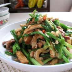 韭菜香干炒肉丝的做法 韭菜香干炒肉丝的做法