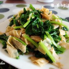 菠菜炒豆皮的做法 菠菜炒豆皮的做法